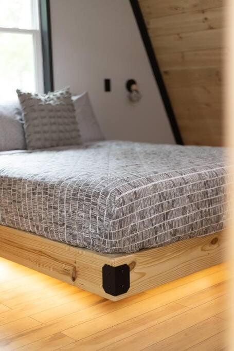 Valhalla Cabins Aframes With Hot Tubs & Sauna 코스비 외부 사진