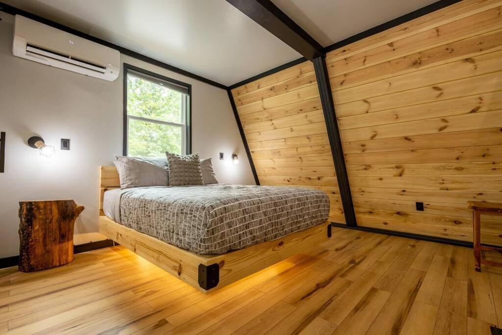 Valhalla Cabins Aframes With Hot Tubs & Sauna 코스비 외부 사진