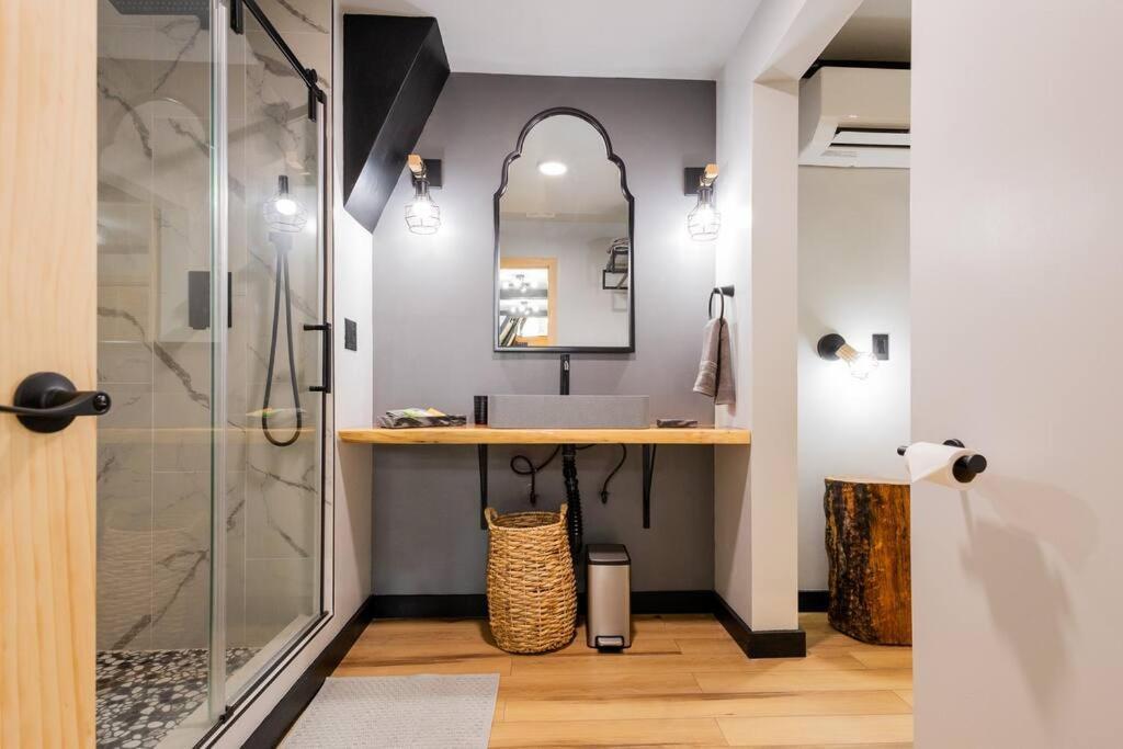 Valhalla Cabins Aframes With Hot Tubs & Sauna 코스비 외부 사진