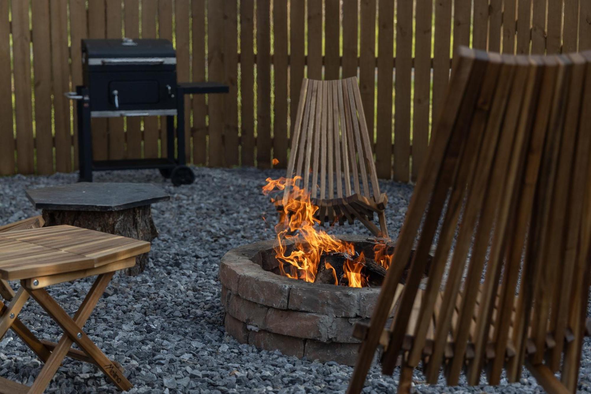 Valhalla Cabins Aframes With Hot Tubs & Sauna 코스비 외부 사진