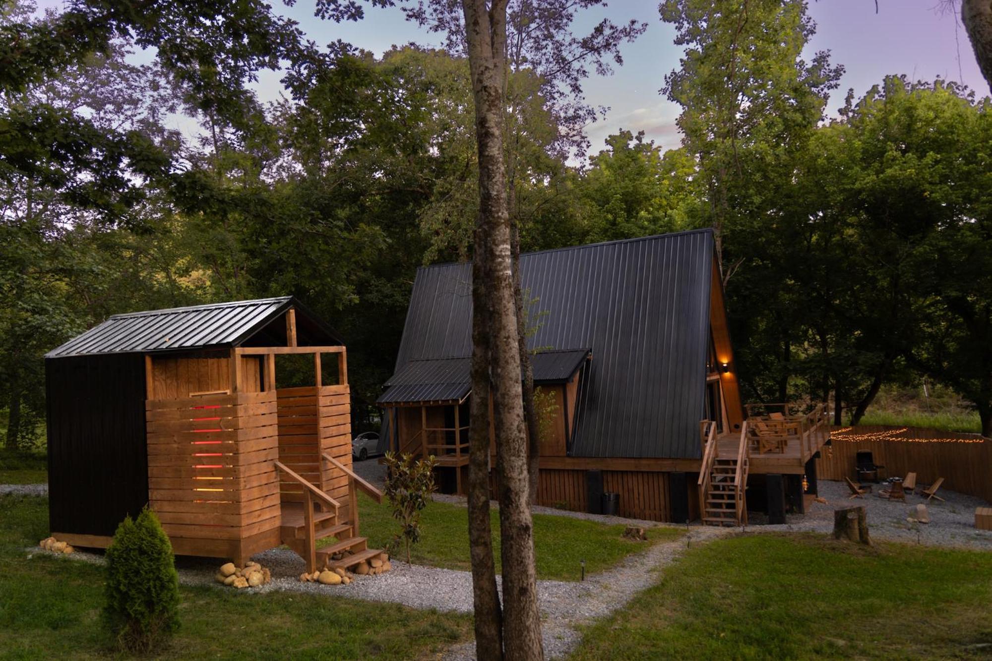 Valhalla Cabins Aframes With Hot Tubs & Sauna 코스비 외부 사진